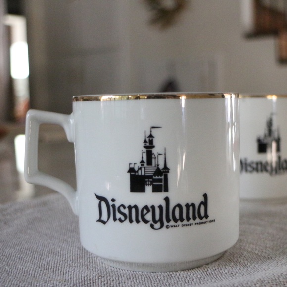 Vintage Disneyland Gold trim Mug Pair - Picture 6 of 8